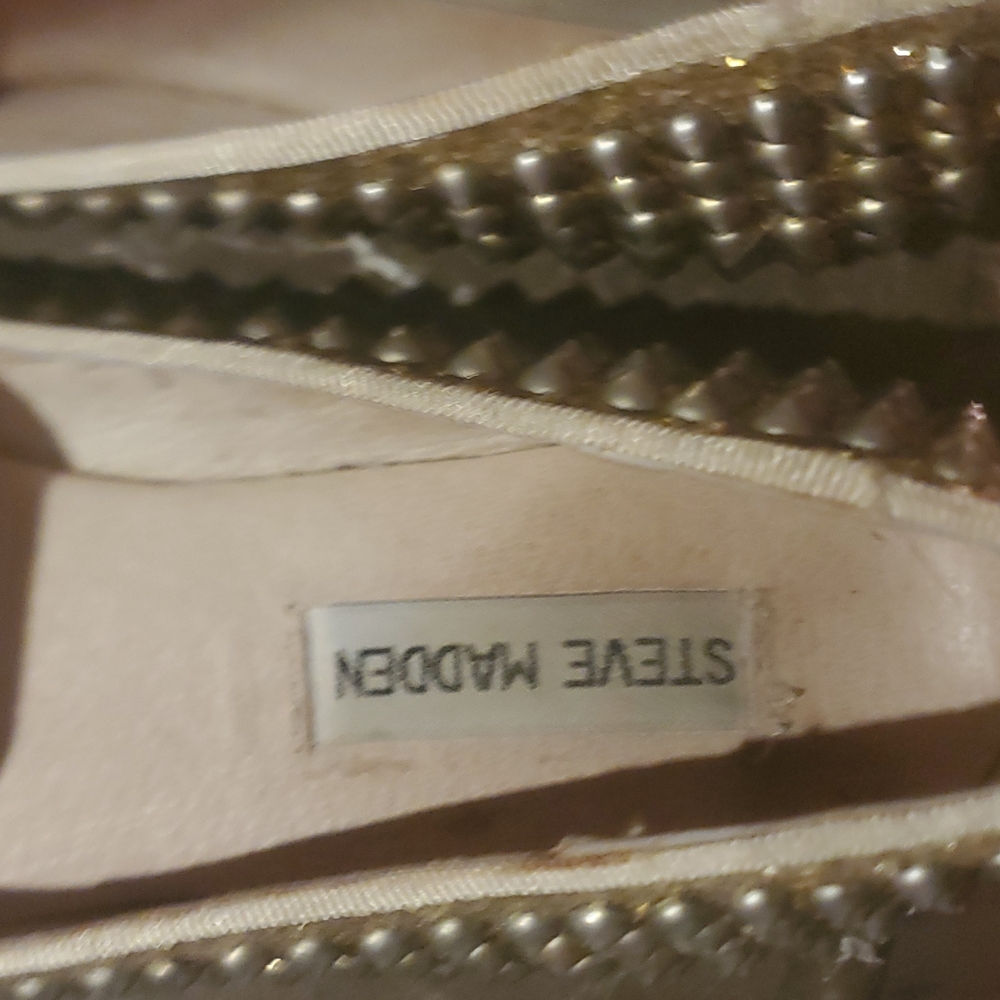 Shoes - Picture 2 of 3